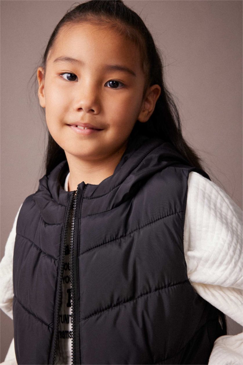 GIRLS & TEENS Black Girl Water Repellent Hooded Puffer Vest
