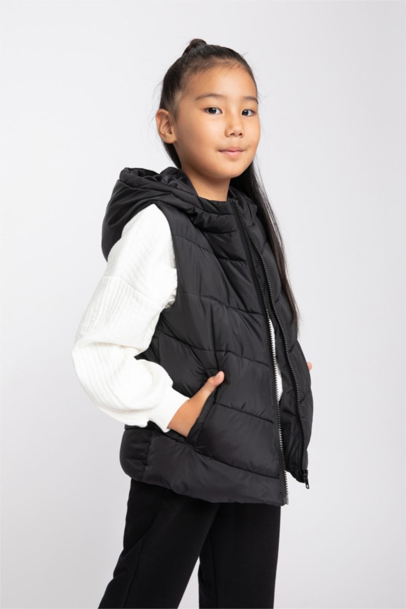 GIRLS & TEENS Black Girl Water Repellent Hooded Puffer Vest