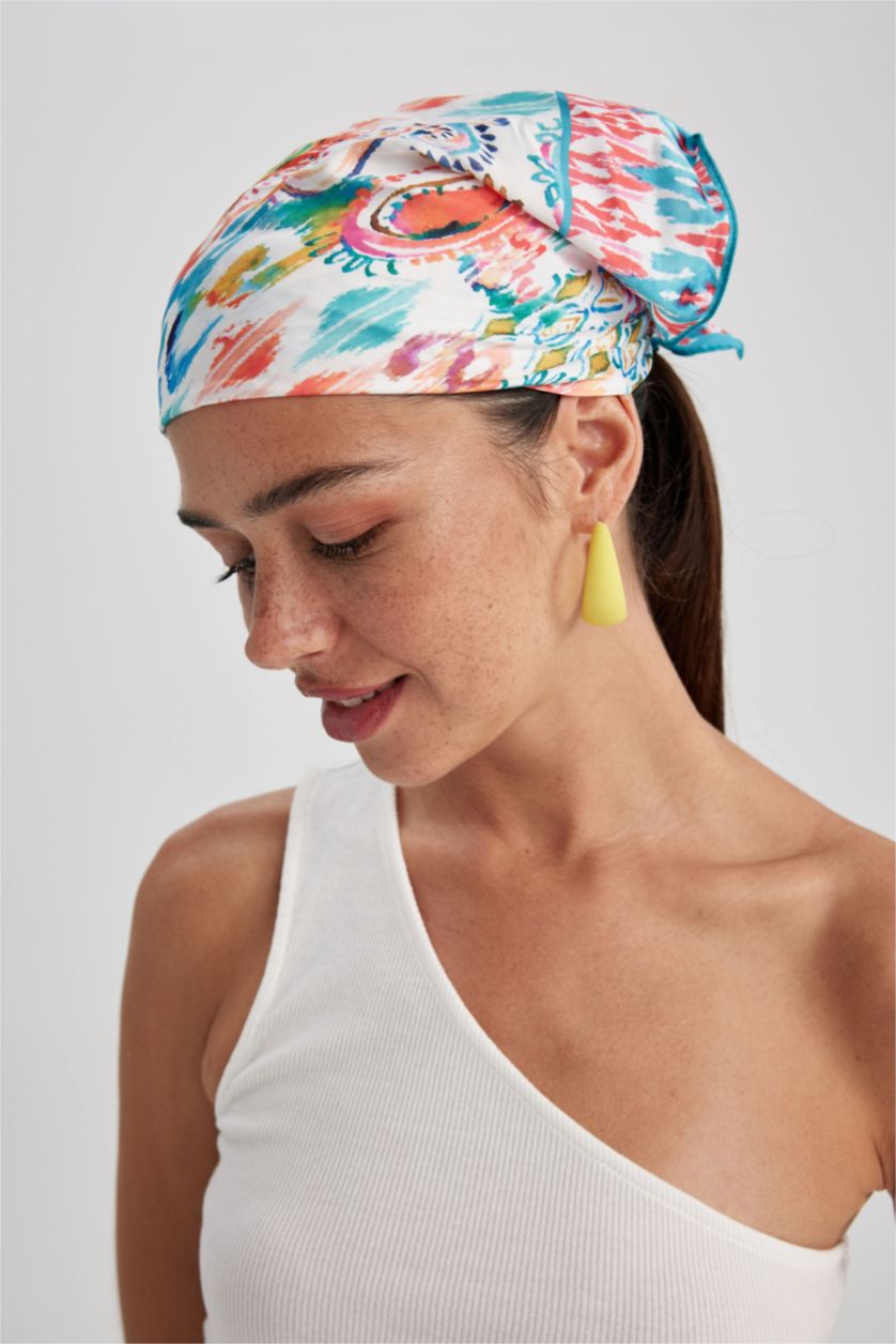 Kadın Açık Mavi Kadın Desenli Saten Fular