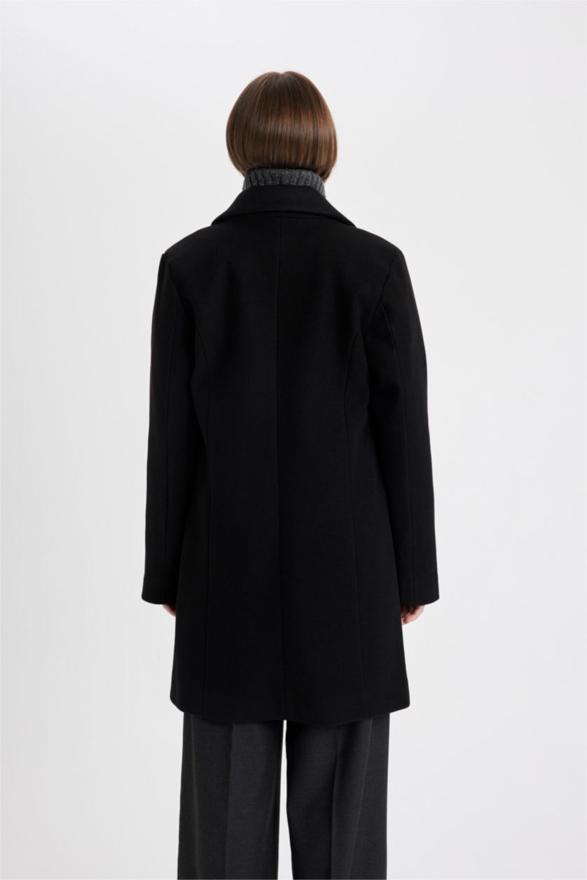 نساء أسود كوت جوخ قصة عادية