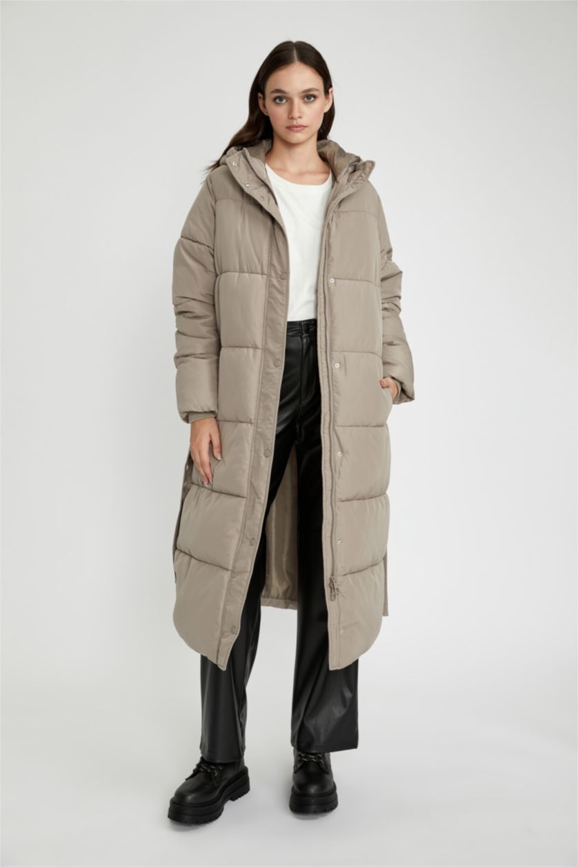 Woman Beige Hooded Long Puffer Jacket with Belt