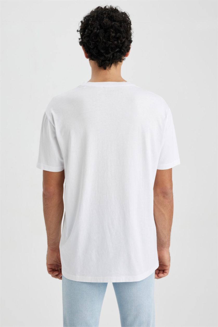 MAN White Regular Fit Short Sleeve T-Shirt