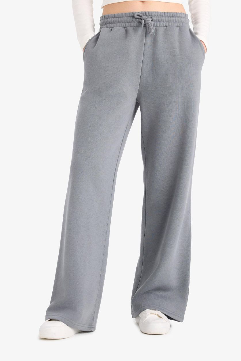 Woman Grey Straight Fit Thick Sweatshirt Fabric Regular Hem Trousers