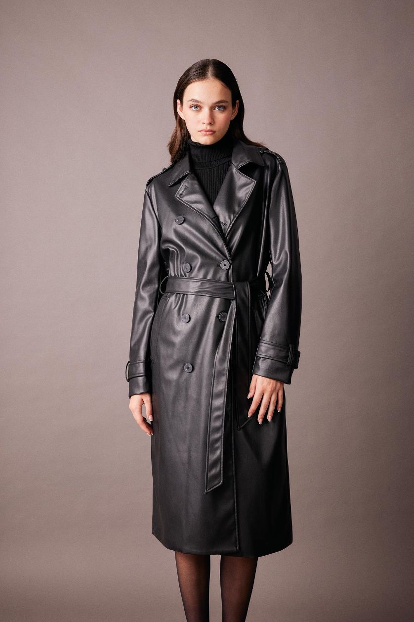 Kadın Siyah Su Geçirmez Regular Fıt Suni Deri Trençkot