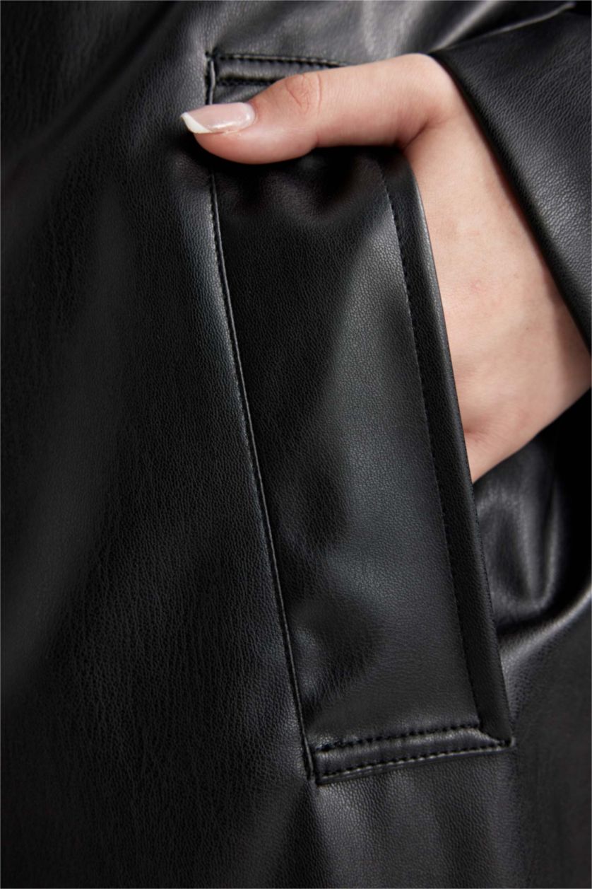 Kadın Siyah Su Geçirmez Regular Fıt Suni Deri Trençkot