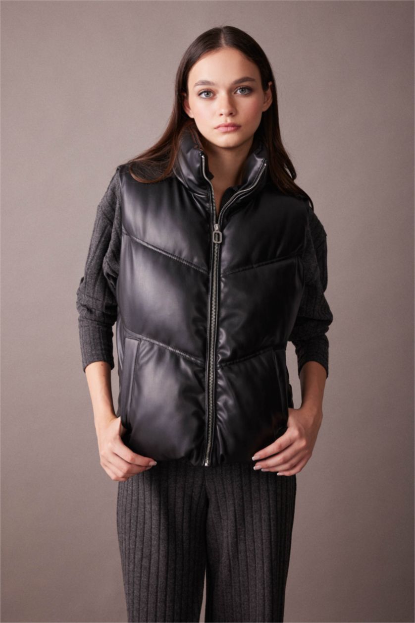WOMAN Black Waterproof Stand Collar Faux Leather Puffer Vest