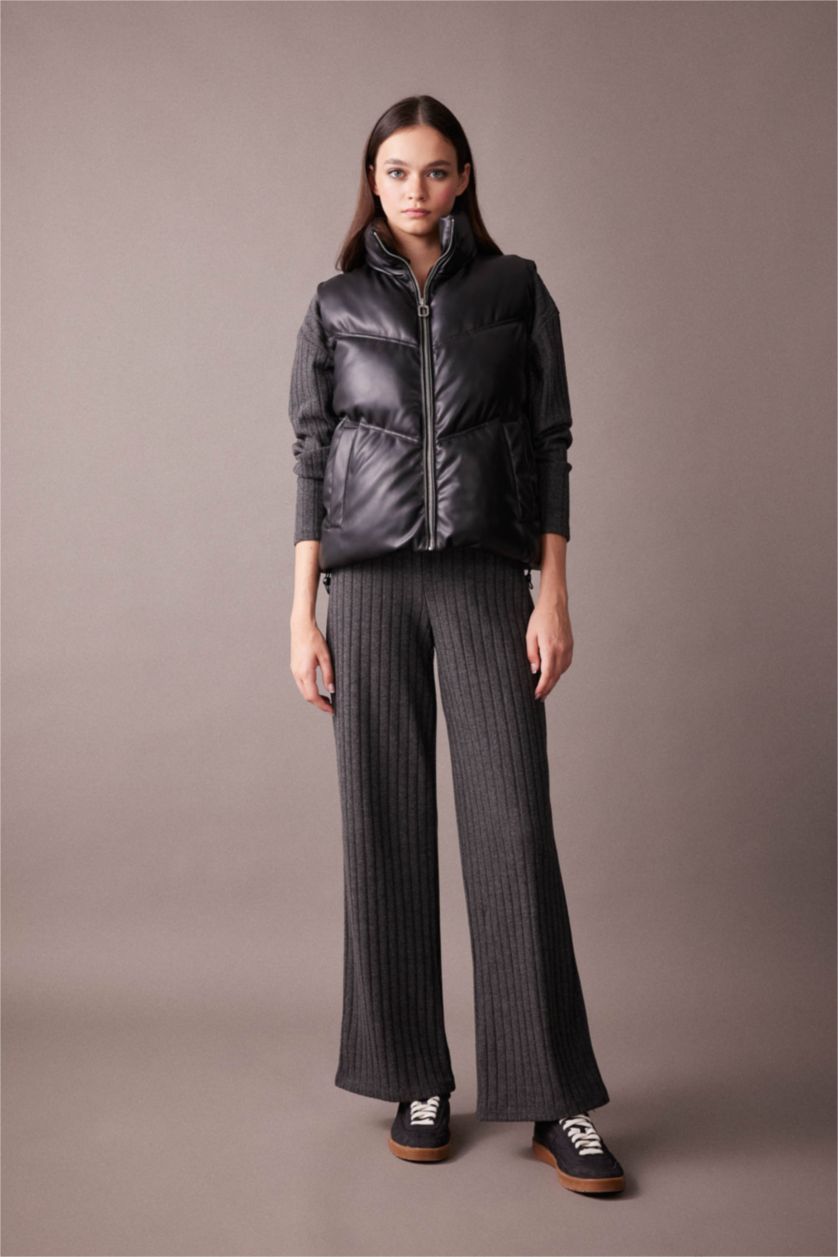 WOMAN Black Waterproof Stand Collar Faux Leather Puffer Vest