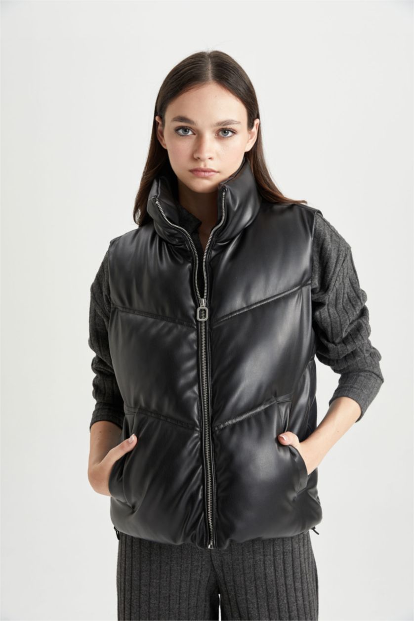 WOMAN Black Waterproof Stand Collar Faux Leather Puffer Vest