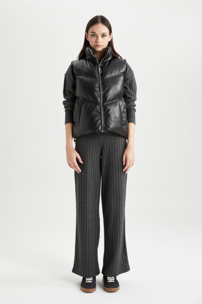 WOMAN Black Waterproof Stand Collar Faux Leather Puffer Vest