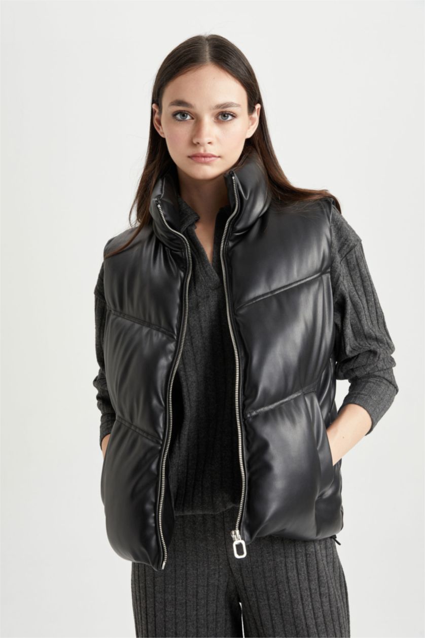 WOMAN Black Waterproof Stand Collar Faux Leather Puffer Vest