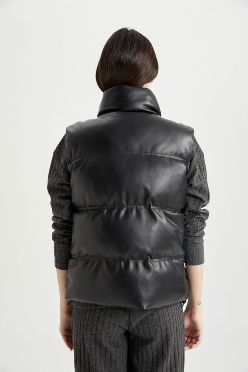 WOMAN Black Waterproof Stand Collar Faux Leather Puffer Vest
