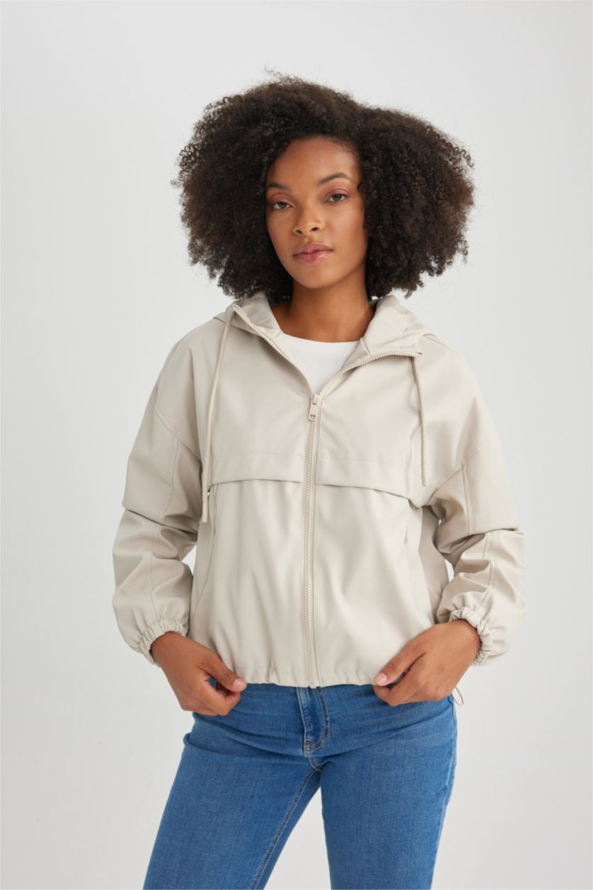 Kadın Kum Su İtici Regular Kalıp Kapüşonlu Fermuarlı Kısa Yağmurluk