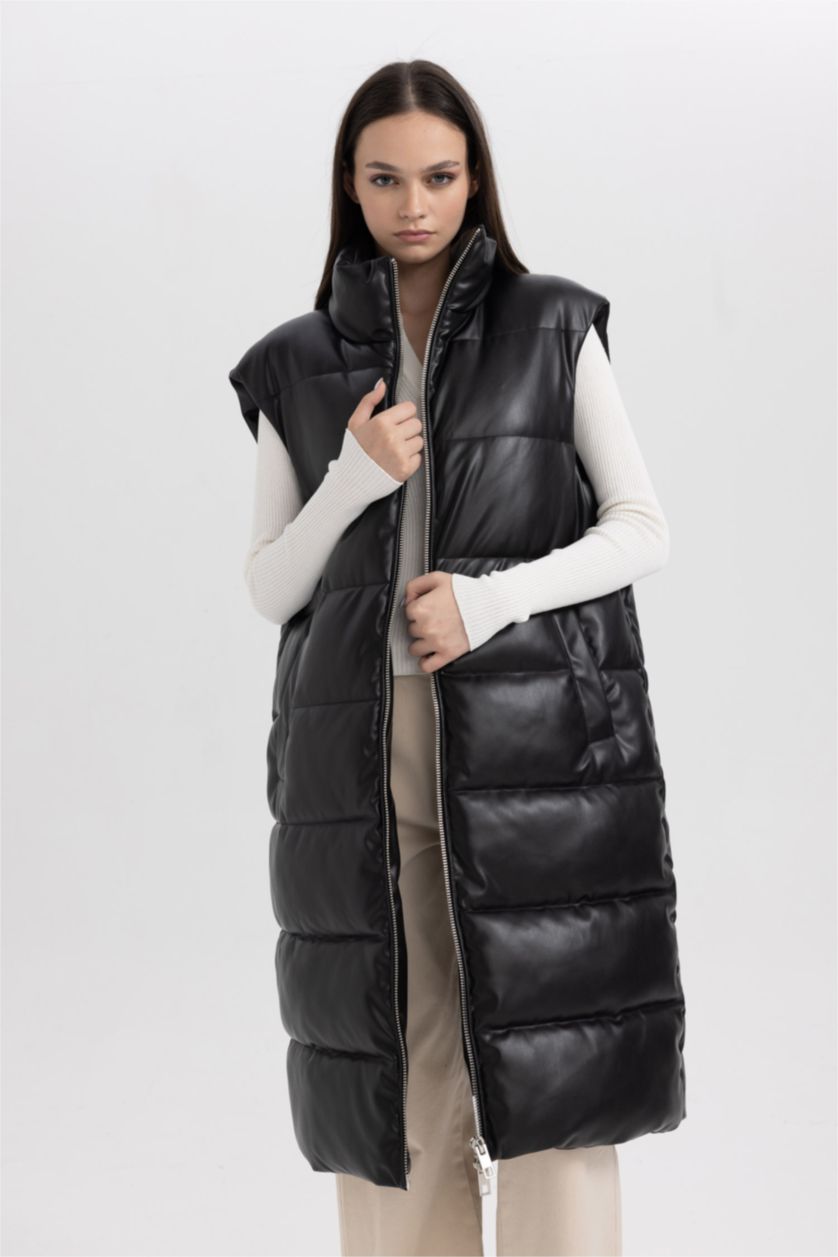 Kadın Siyah Su İtici Oversize Geniş Kalıp Dik Yaka Suni Deri Uzun Şişme Yelek