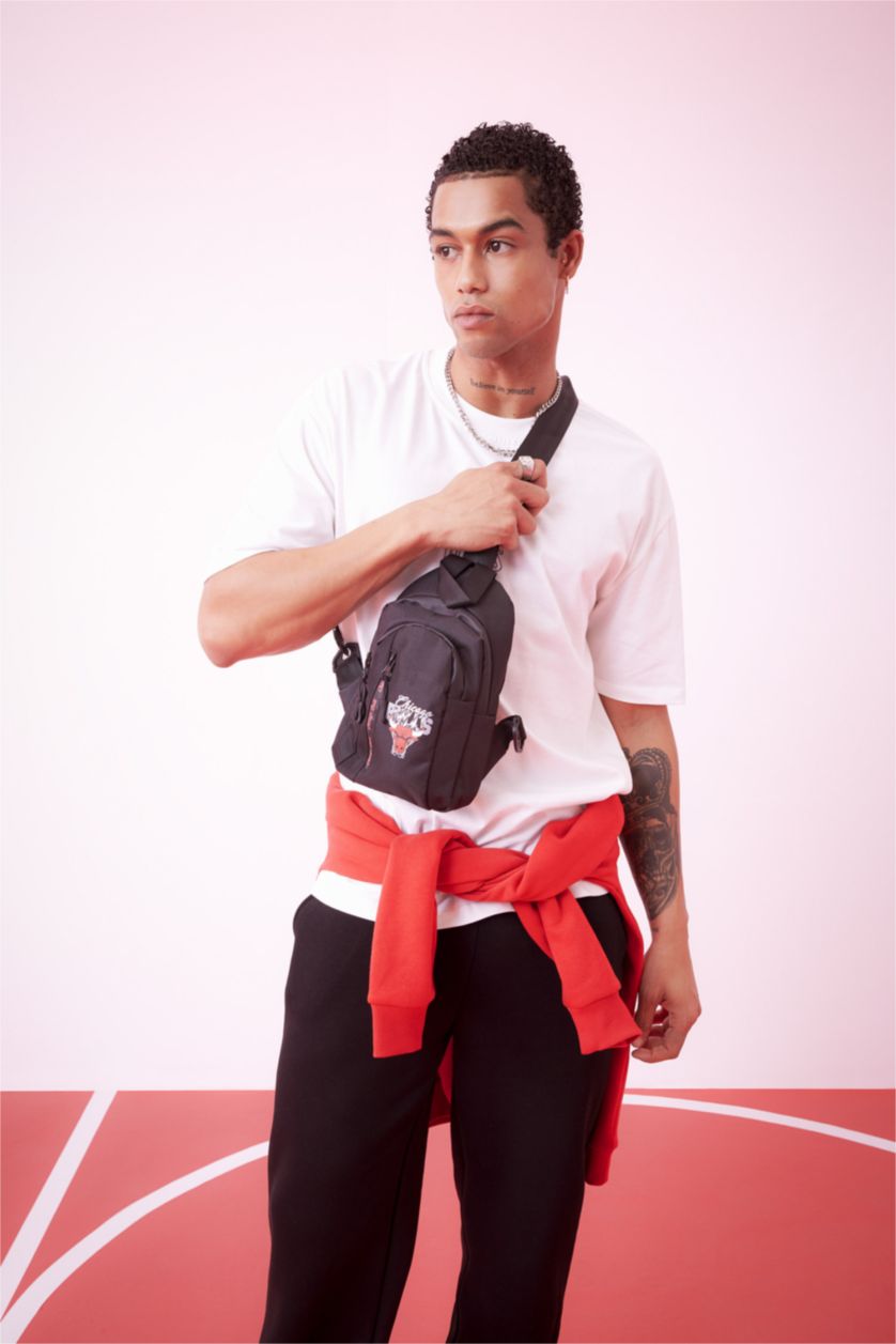 رجال أسود شنطة كروس بودي من شيكاغو بولز