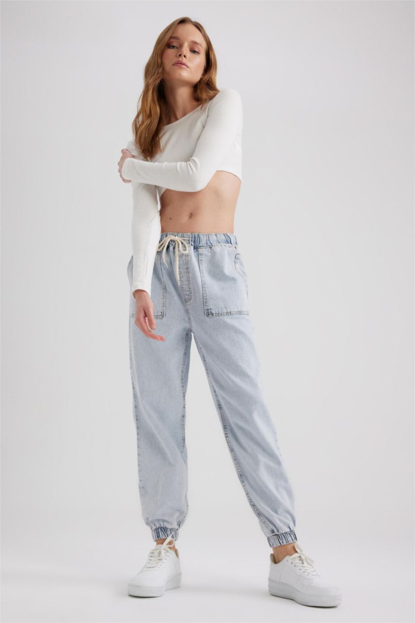 Woman Light Blue Cargo Jogger Jeans