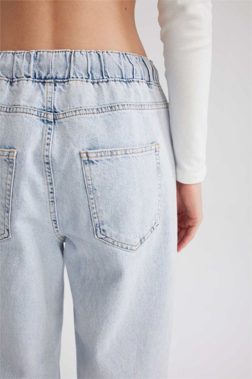 Woman Light Blue Cargo Jogger Jeans