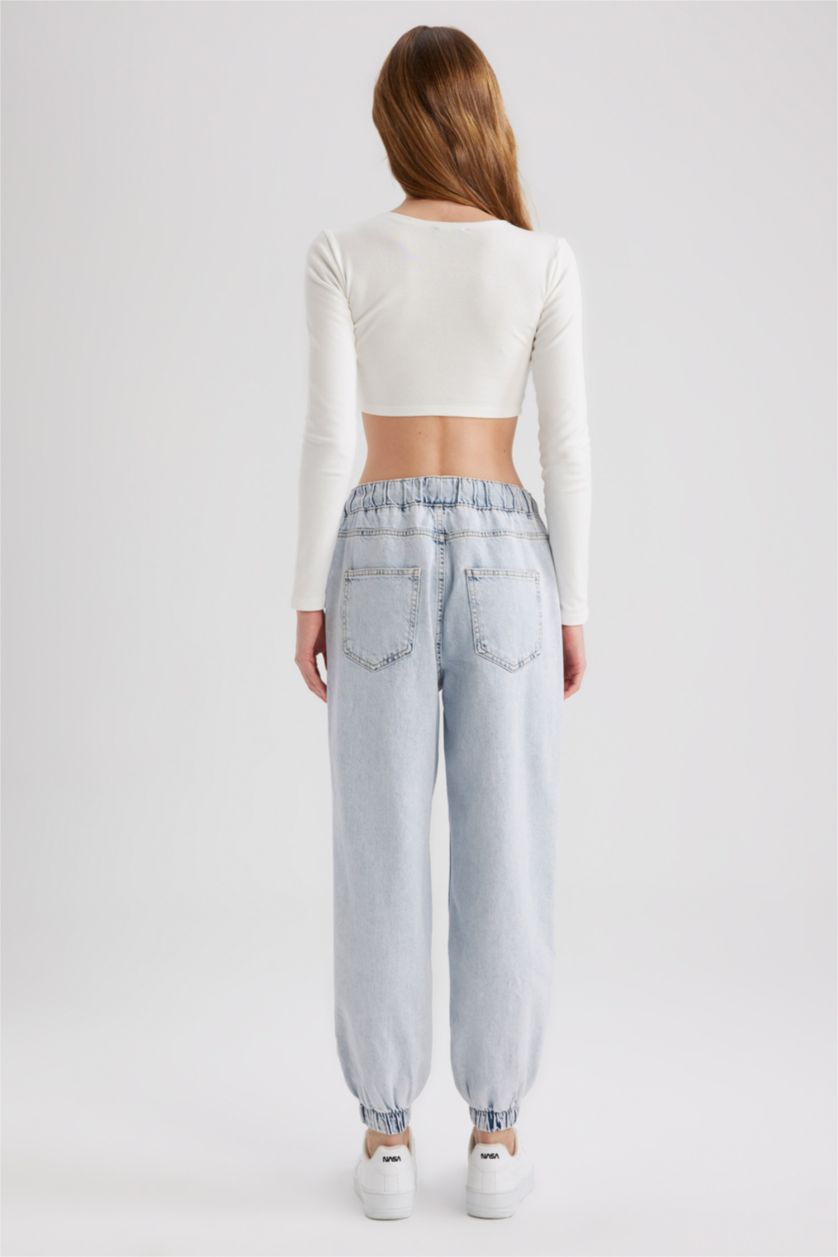 Woman Light Blue Cargo Jogger Jeans