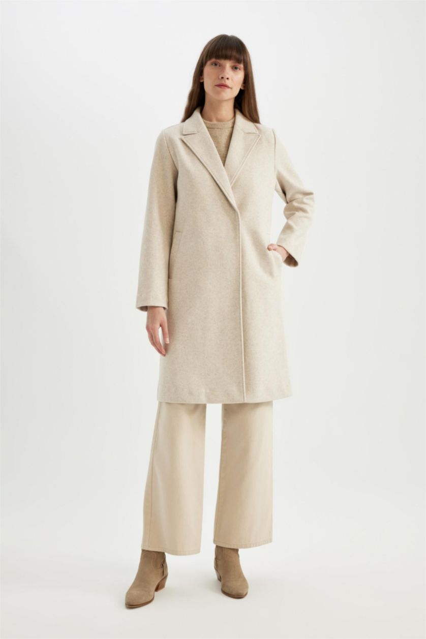 Kadın Açık Taş Regular Fit Kruvaze Yaka Çıtçıtlı Cepli Uzun Kaşe Kaban