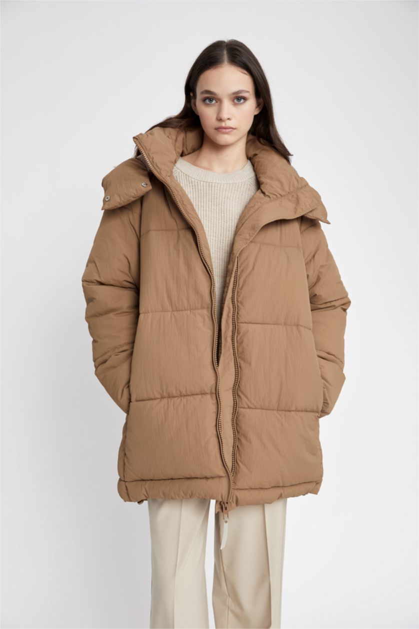 Woman Camel Waterproof Relax Fit Hooded Puffer Jacket