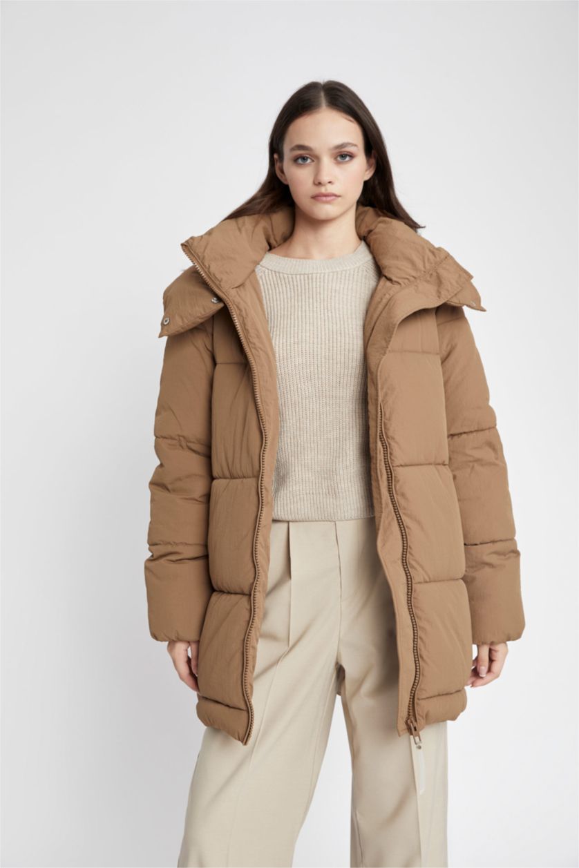 Woman Camel Waterproof Relax Fit Hooded Puffer Jacket