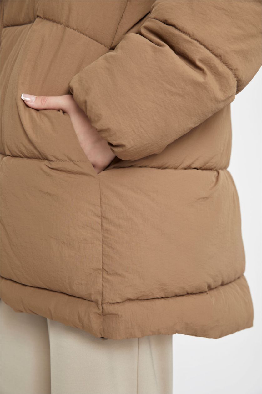 Woman Camel Waterproof Relax Fit Hooded Puffer Jacket