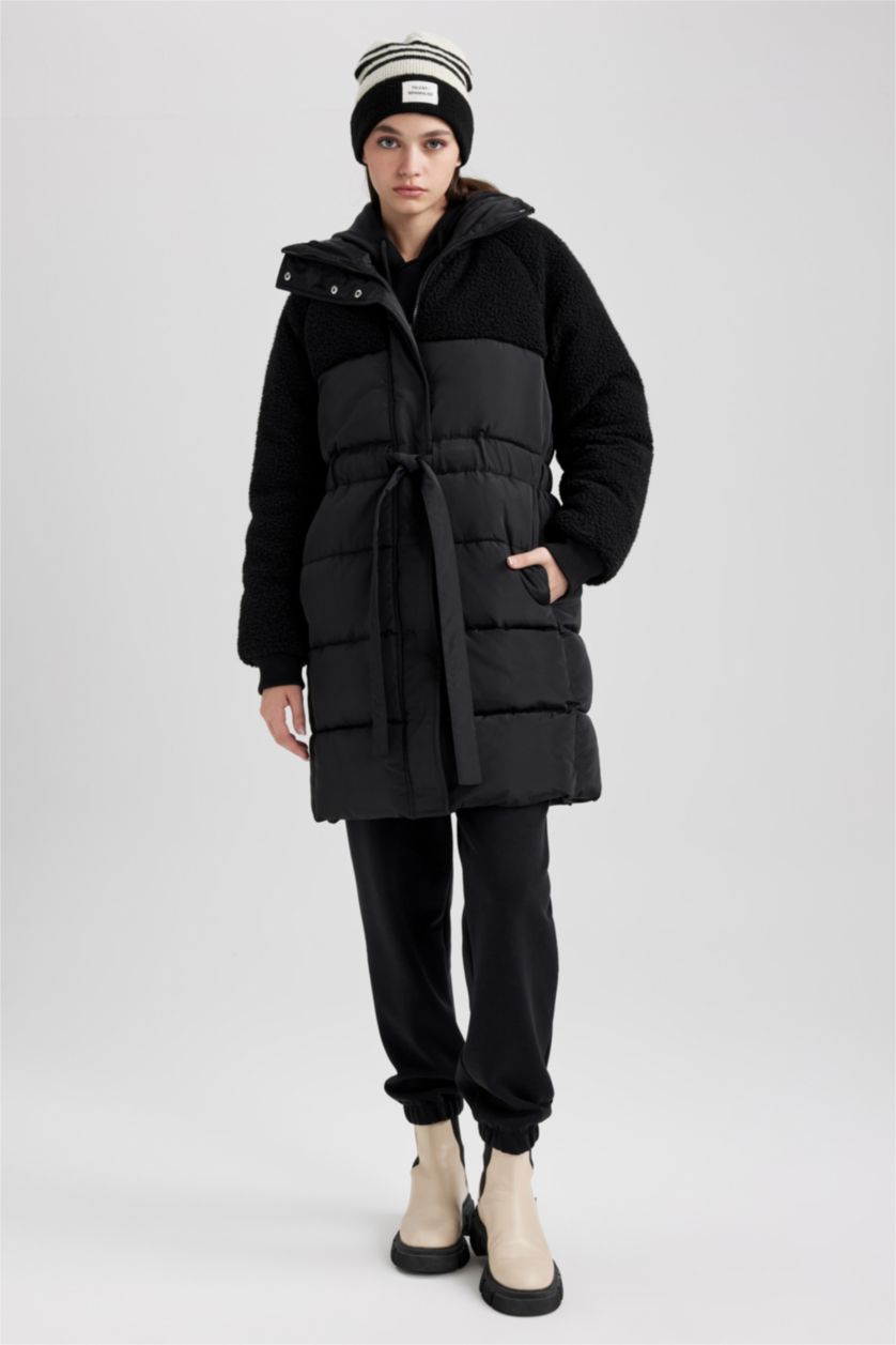 نساء أسود قمصلة نفخ قصة مريحة مقاوم للماء