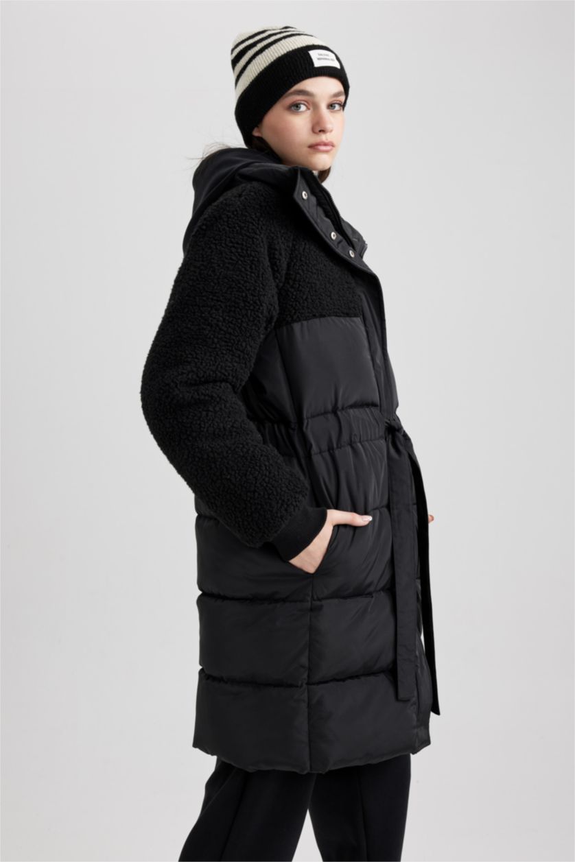 نساء أسود قمصلة نفخ قصة مريحة مقاوم للماء