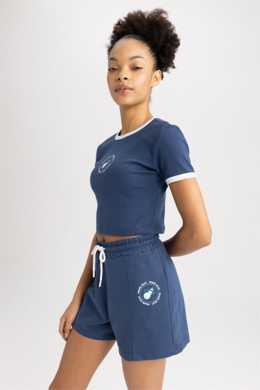 FEMME Indigo Short Coupe Régulière NBA Ourlet court Milwaukee Bucks