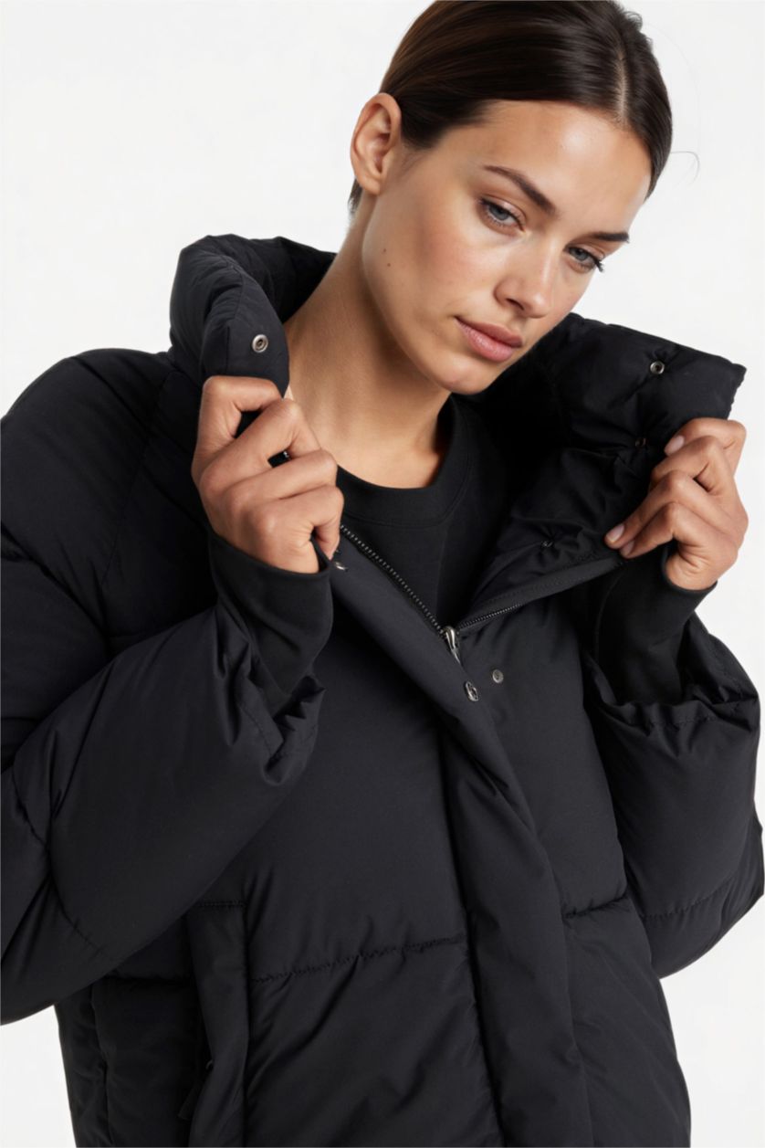 Woman Black DeFactoFit Regular Fit Waterproof Zippered Puffer Jacket