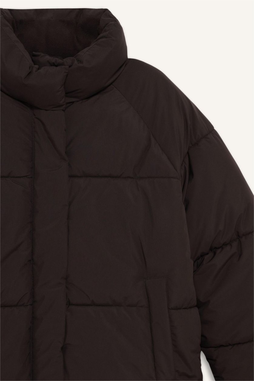 Kadın Kahve Su İtici Regular Fit Dik Yaka Reglan Kol Kışlık Şişme Mont