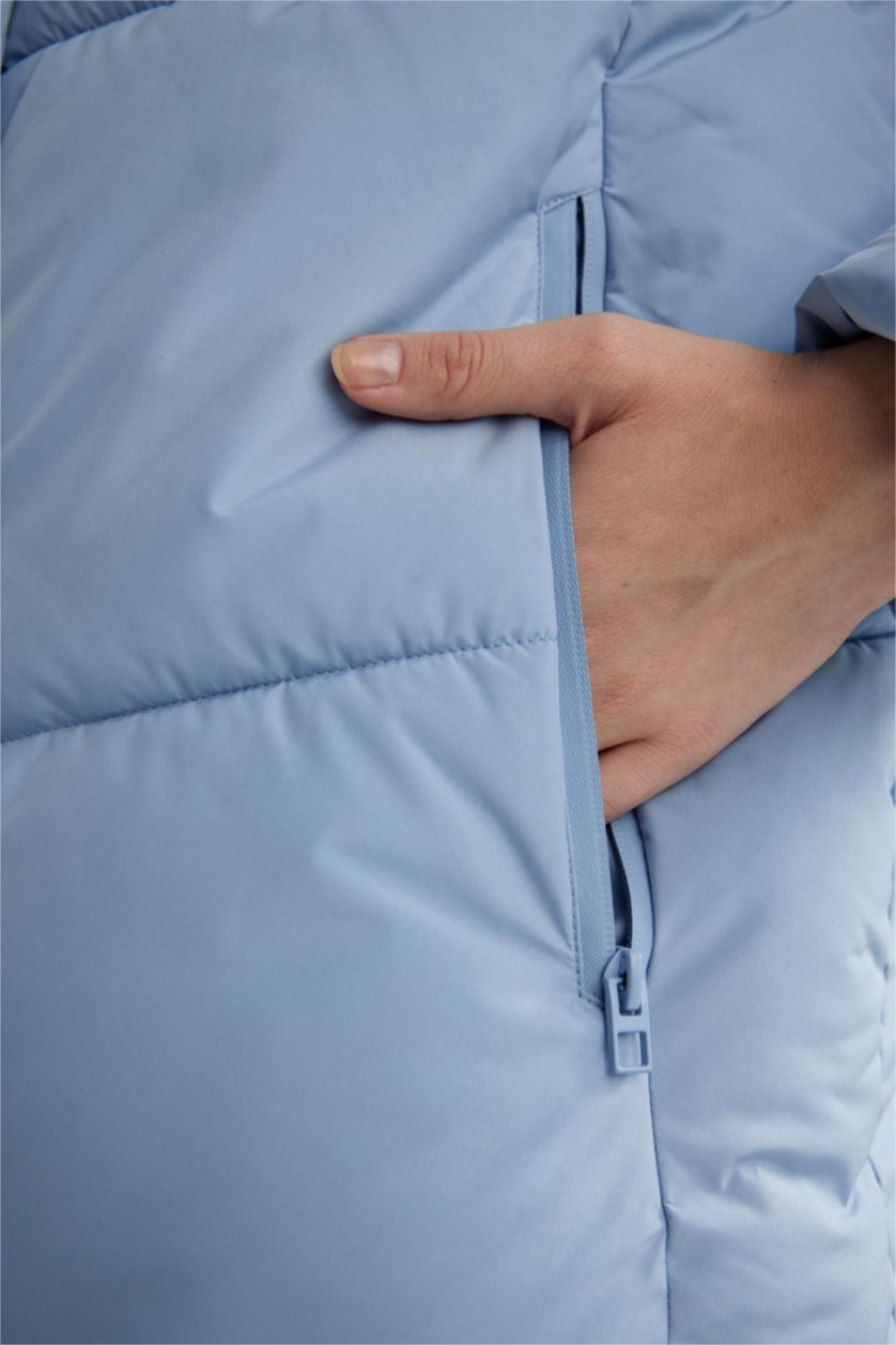WOMAN Light Blue Zipper Puffer Jacket