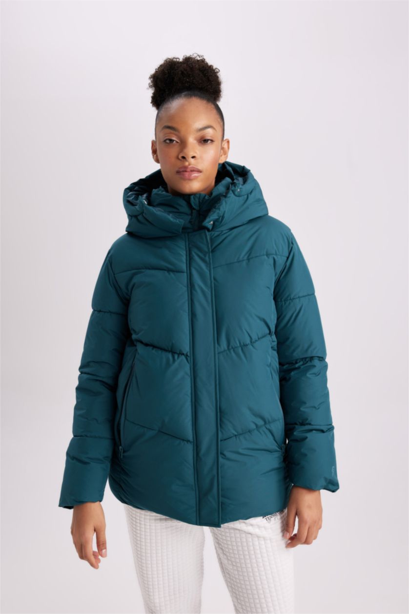 نساء أخضر قمصلة نفخ قصة عادية بغطاء للرأس وبطانة صوفية من DeFactoFit