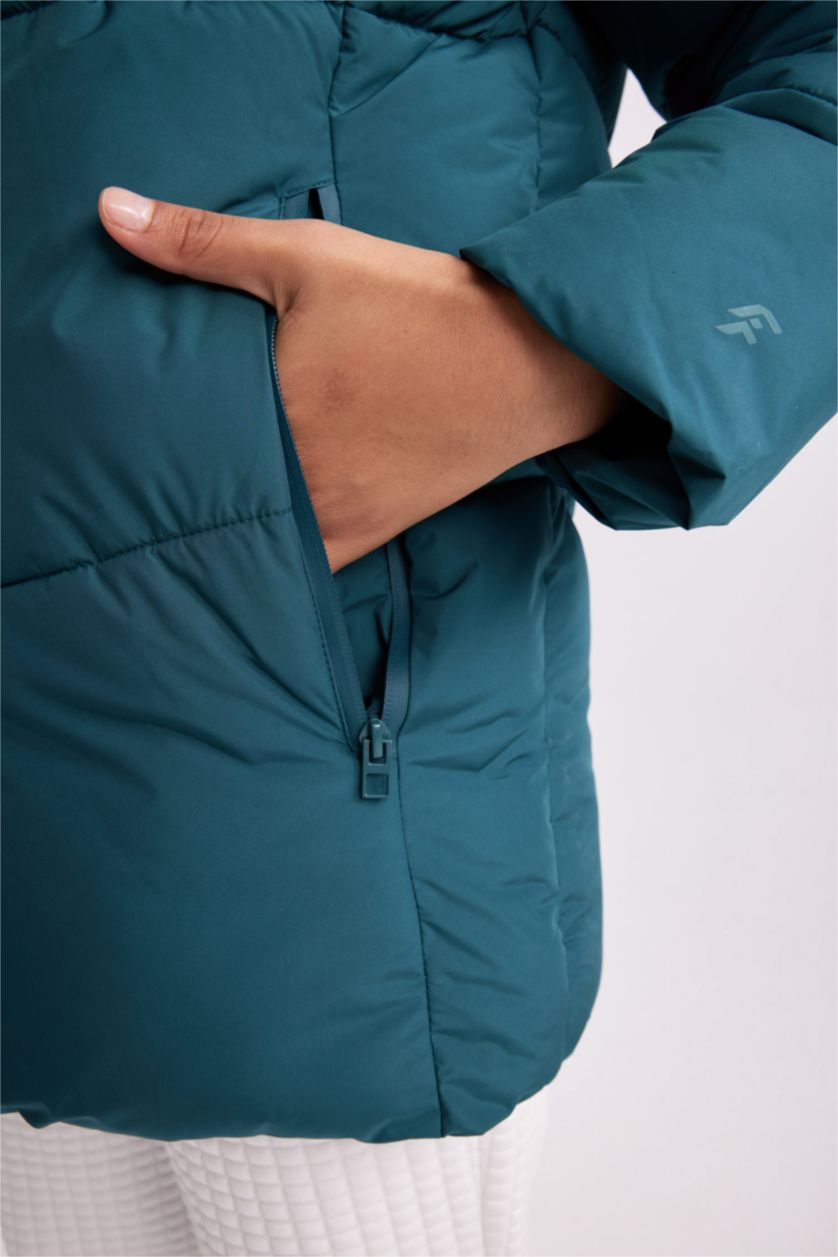 نساء أخضر قمصلة نفخ قصة عادية بغطاء للرأس وبطانة صوفية من DeFactoFit