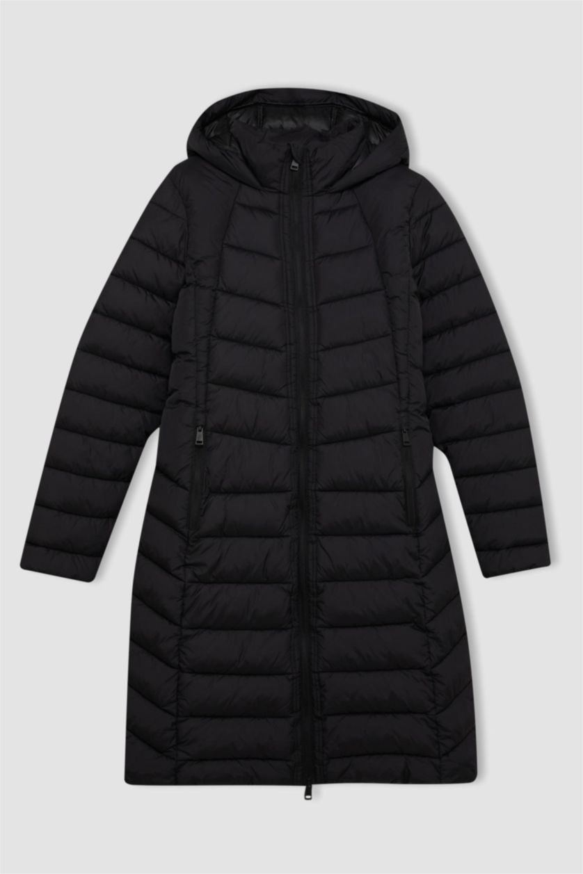 Kadın Siyah Su İtici Slim Fit Dar Kesim Kapüşonlu Kapitoneli Fermuarlı Cepli Uzun Şişme Mont Parka