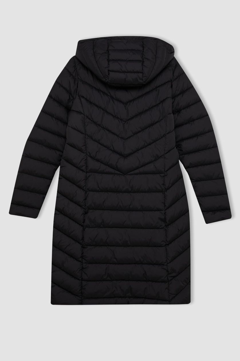 Kadın Siyah Su İtici Slim Fit Dar Kesim Kapüşonlu Kapitoneli Fermuarlı Cepli Uzun Şişme Mont Parka