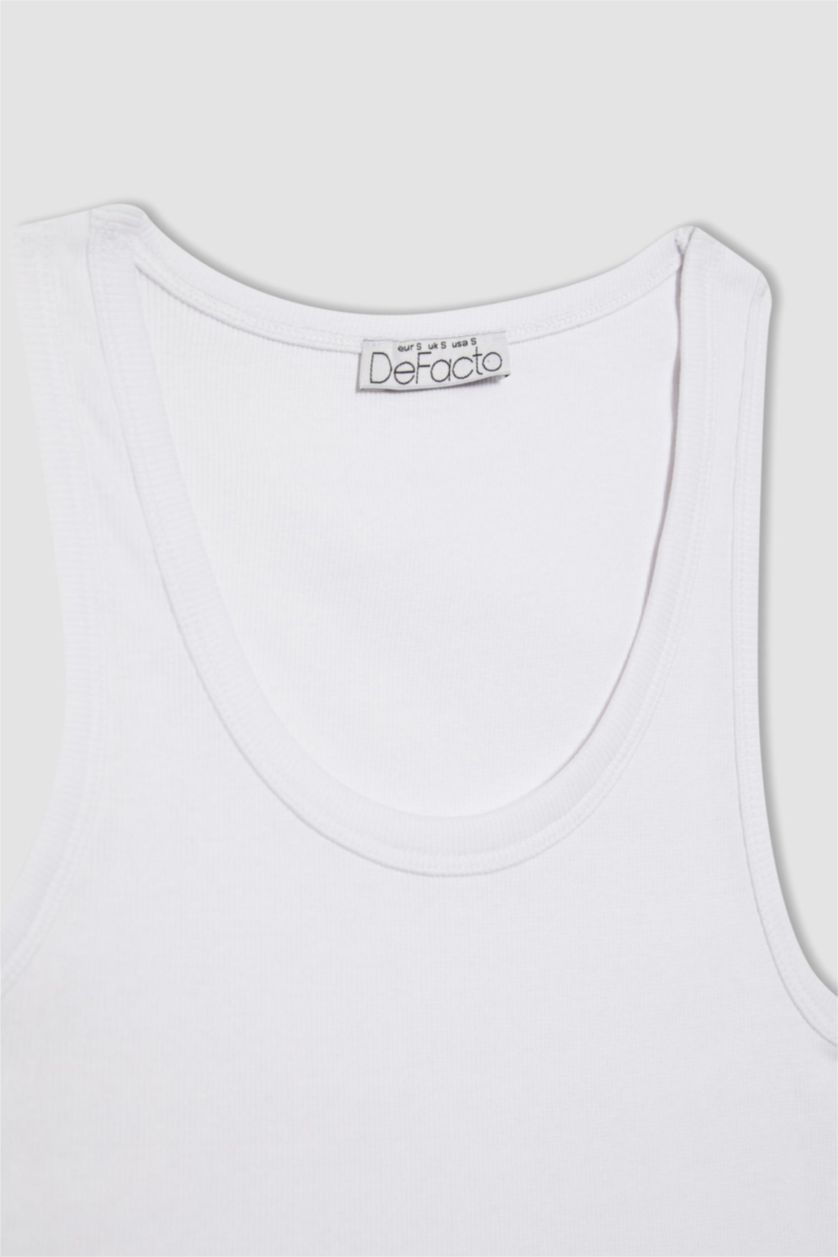 WOMAN White Slim Fit Camisole U Collar Tank Top