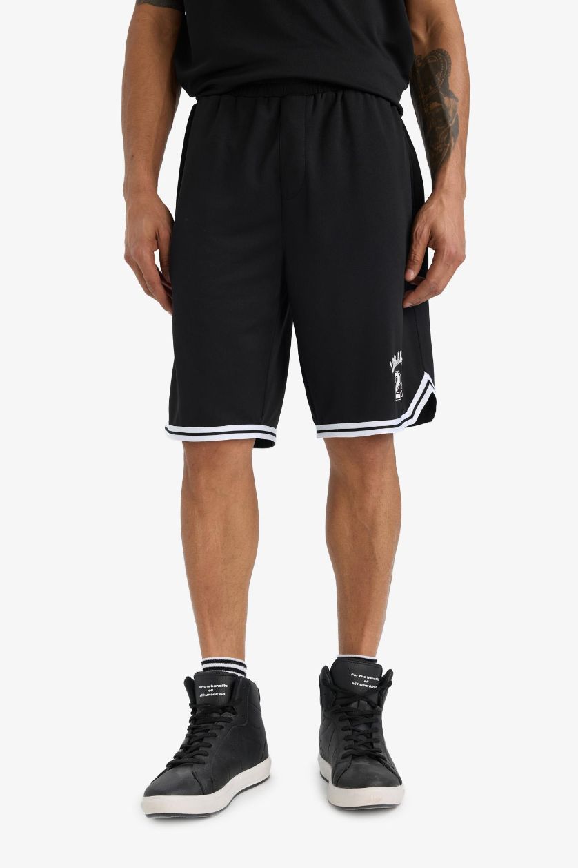 Erkek Siyah Hızlı Kuruyan Standart Fit Sporcu Kısa Paça Ağır Kumaş Şort