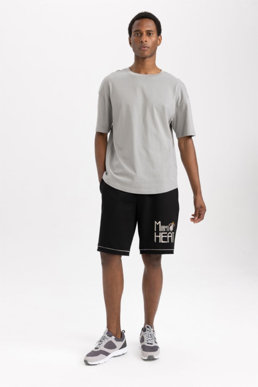 MAN Black شورت اوفر سايز