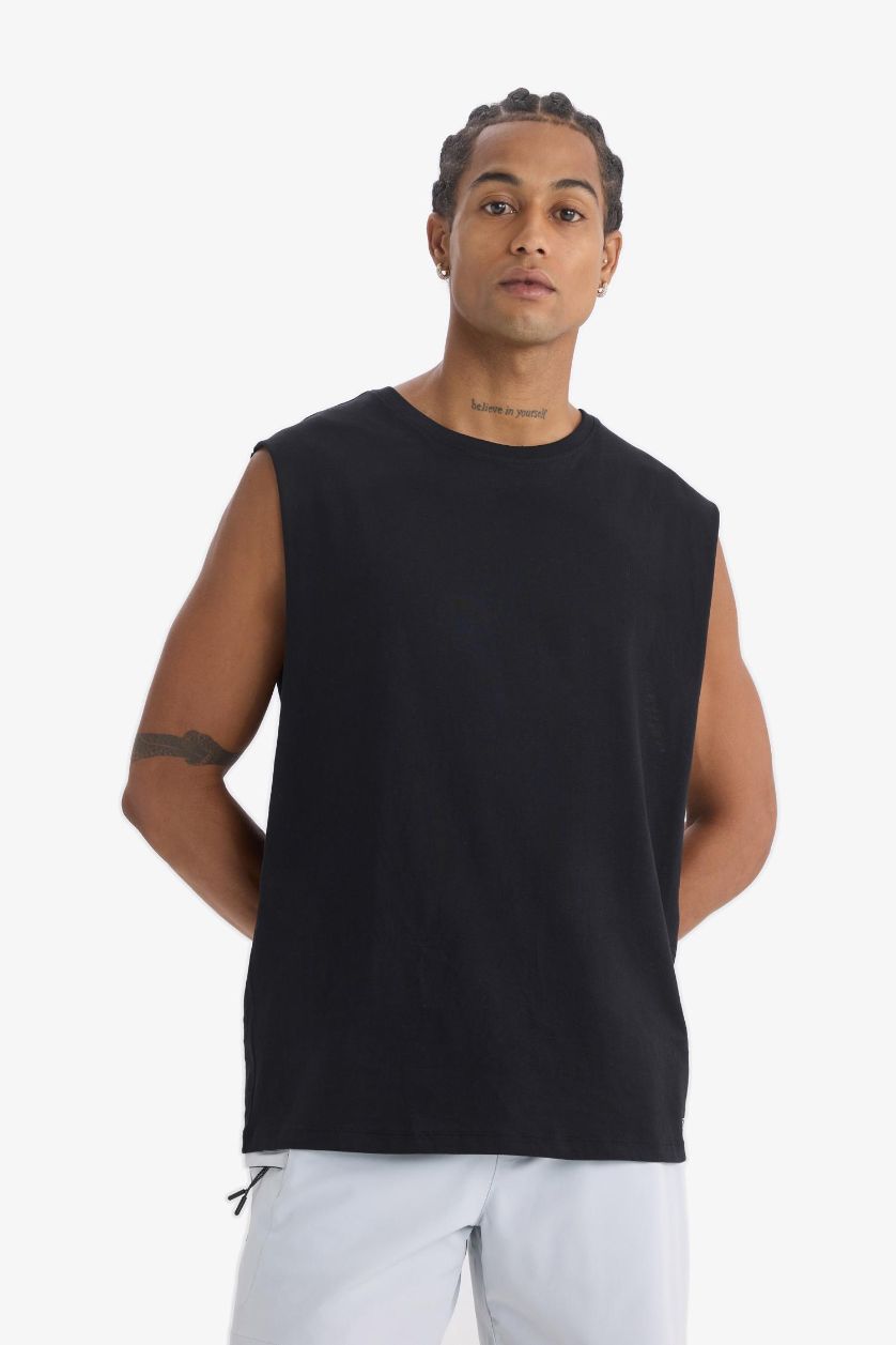 Erkek Siyah Boxy Fit Bisiklet Yaka Sporcu Atlet