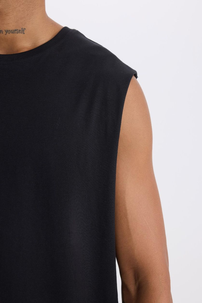 Erkek Siyah Boxy Fit Bisiklet Yaka Sporcu Atlet