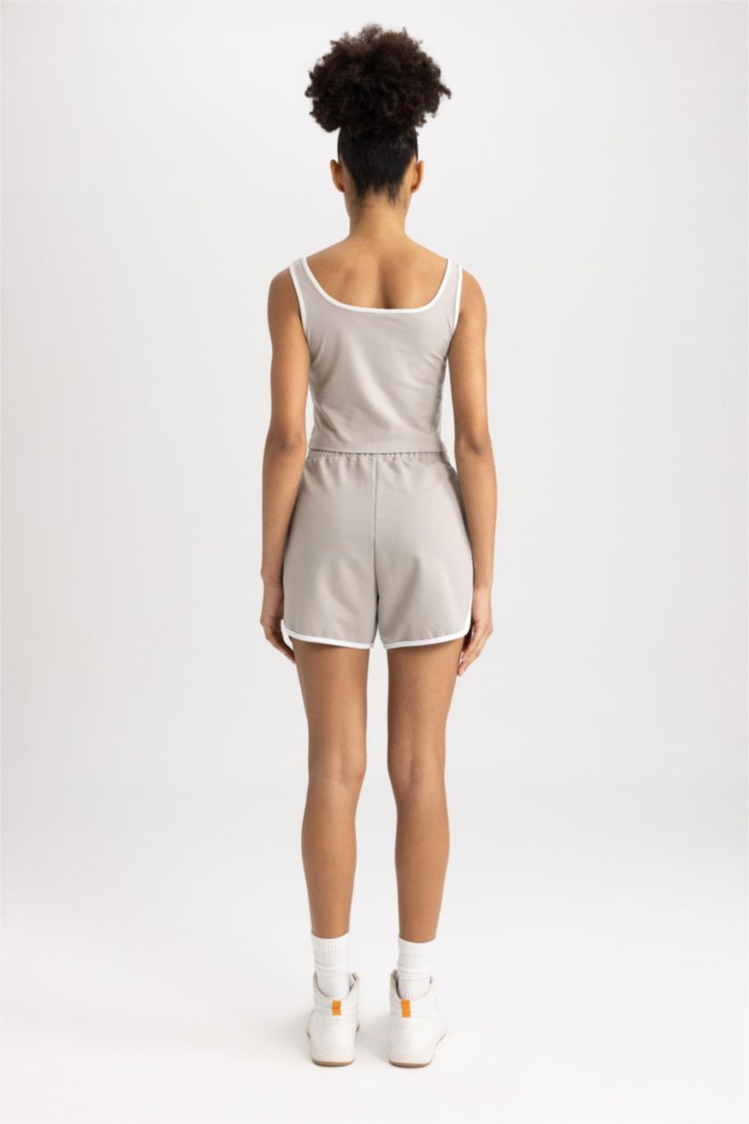 FEMME Beige Defacto Fit Short En Tissu Fin Pour Sportifs De Coupe Standard