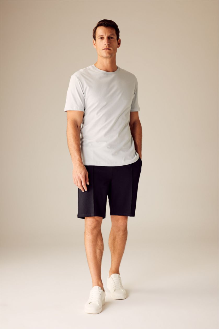 Мужчины Черный Шорты приталенного кроя