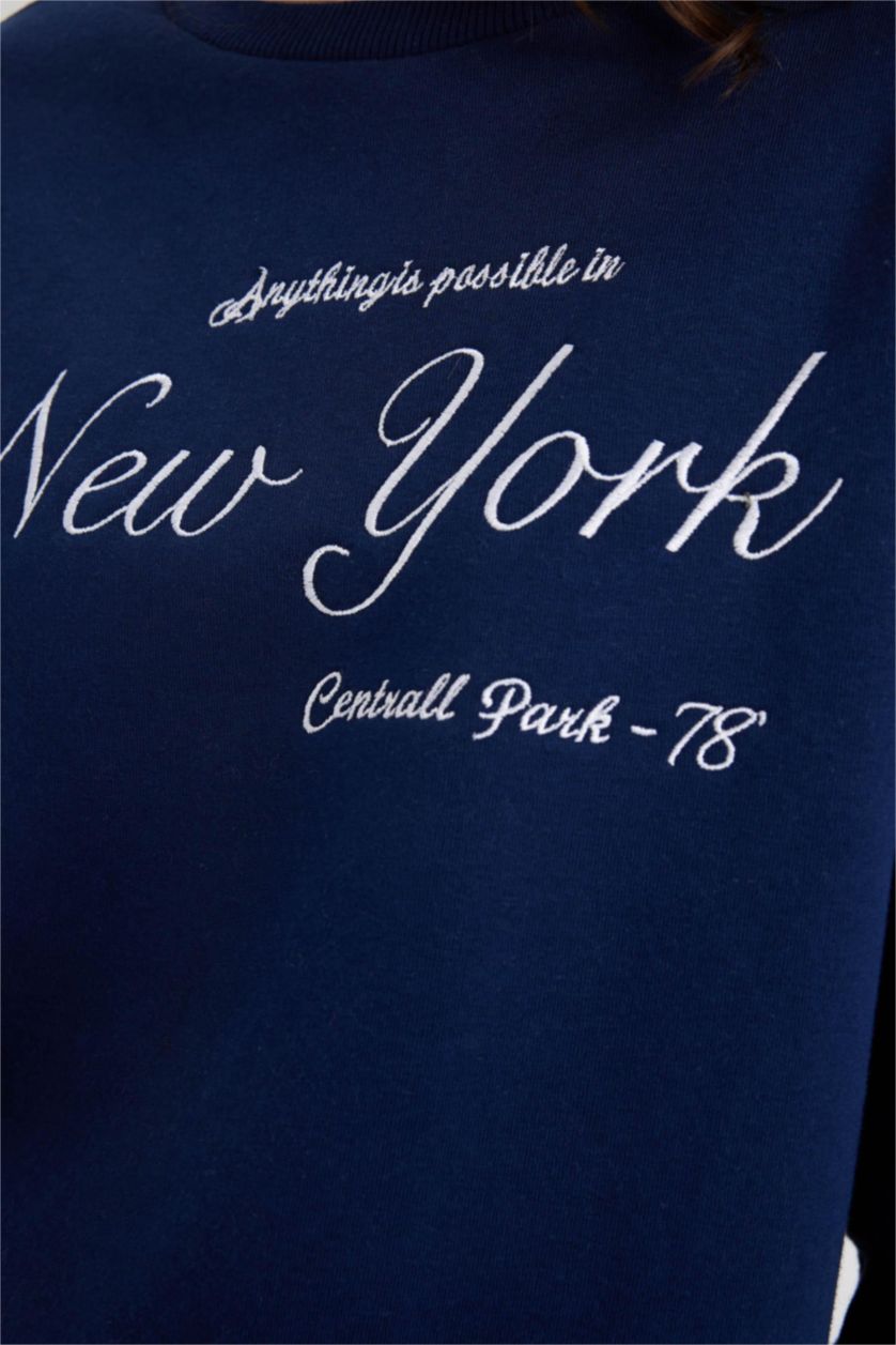 Woman NAVY Relax Fit Crew Neck Sweatshirt