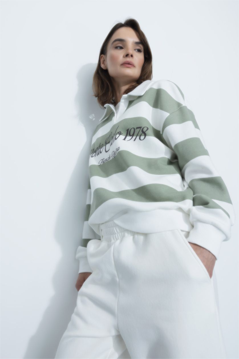 نساء بيج فاتح Relax Fit Thick Sweatshirt Fabric Sweatshirt