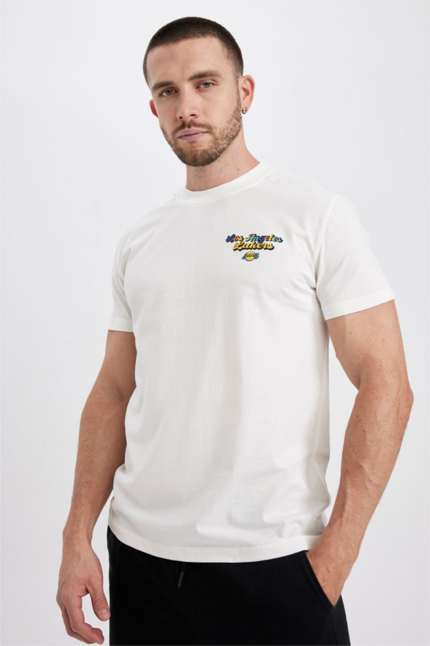 MAN Ecru Defacto Fit NBA Los Angeles Lakers Regular Fit Printed Back Crew Neck T-Shirt