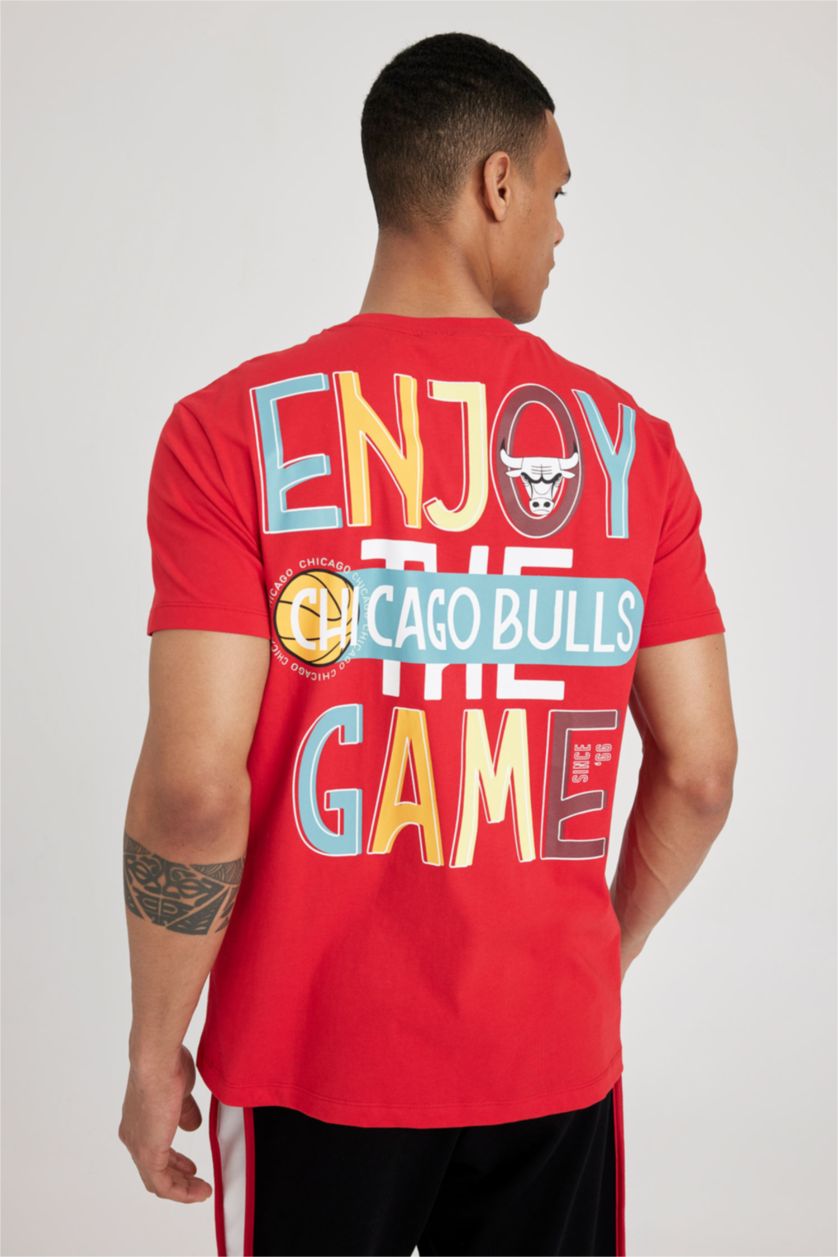 MAN Red Defacto Fit NBA Chicago Bulls Licensed Regular Fit Crew Neck Sportsman T-Shirt