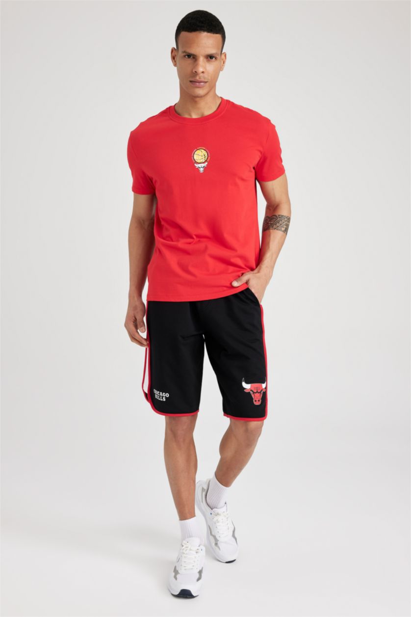 MAN Red Defacto Fit NBA Chicago Bulls Licensed Regular Fit Crew Neck Sportsman T-Shirt