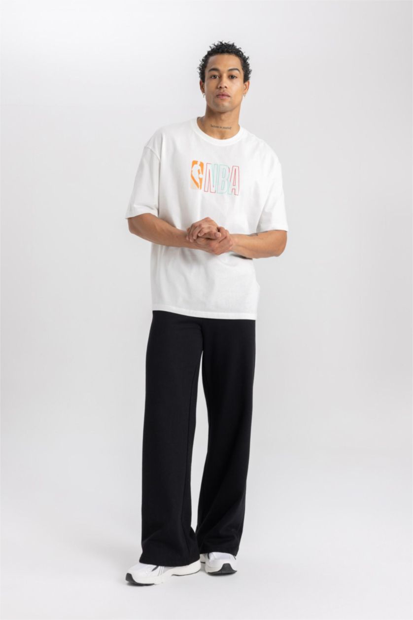 HOMME Écru T-Shirt Oversize Col Rond à Manches Courtes de Defactofit NBA Wordmark