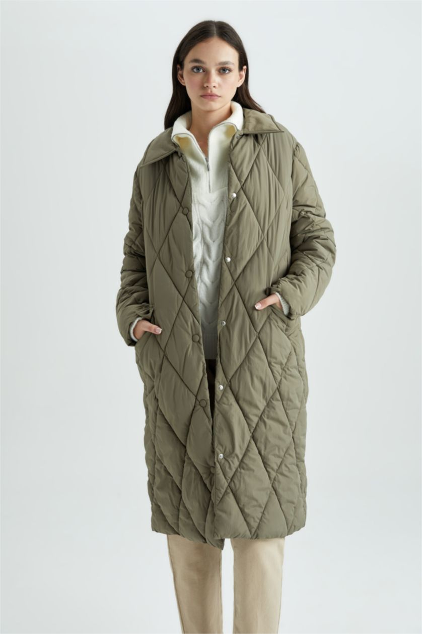 Kadın Haki Su İtici Oversize Geniş Kalıp Polo Yaka Çıtçıt Kapamalı Cepli Kapitoneli Uzun Parka