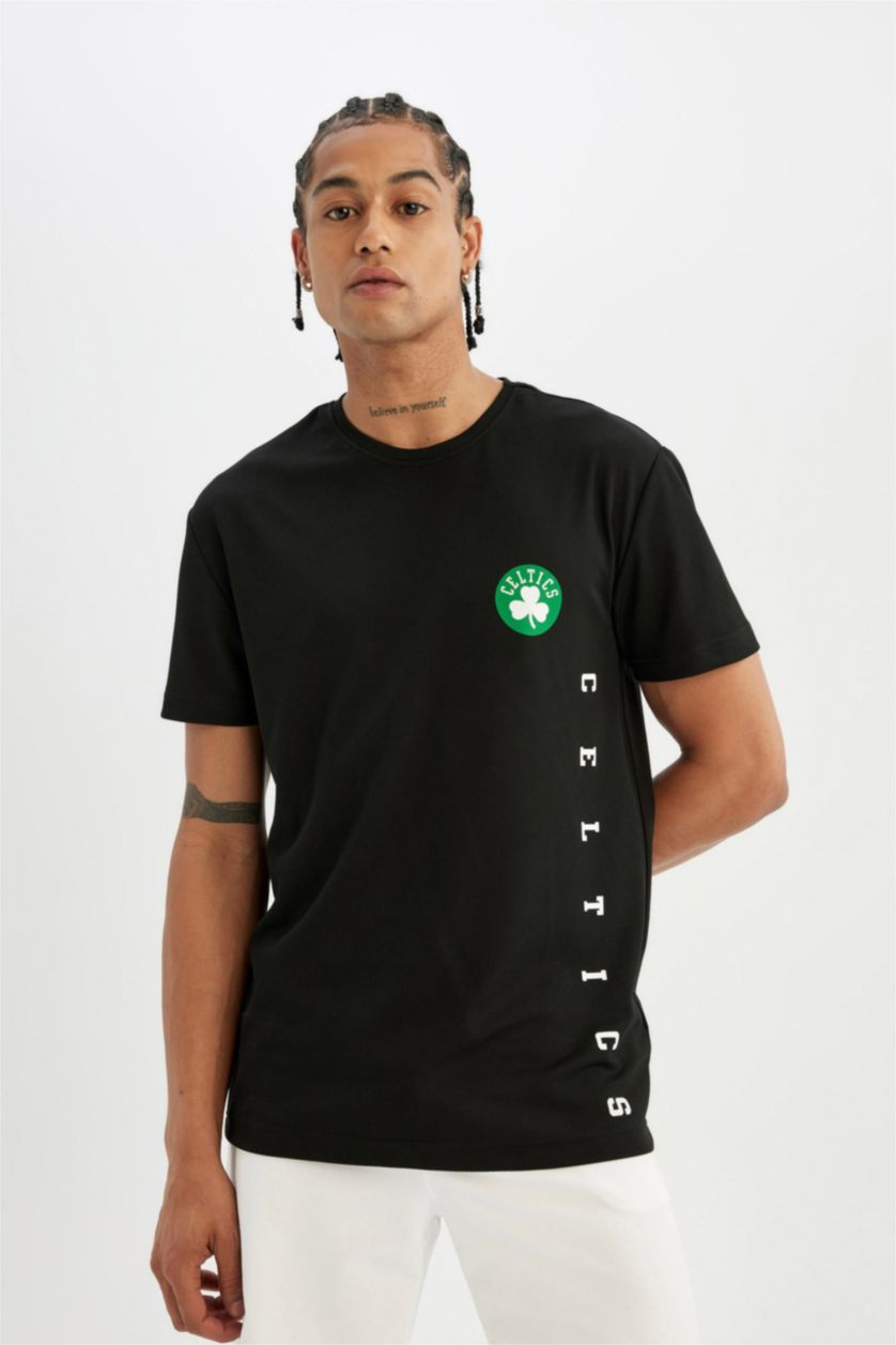 MAN Black DeFactoFit NBA Boston Celtics Standard Fit Heavy Fabric T-Shirt
